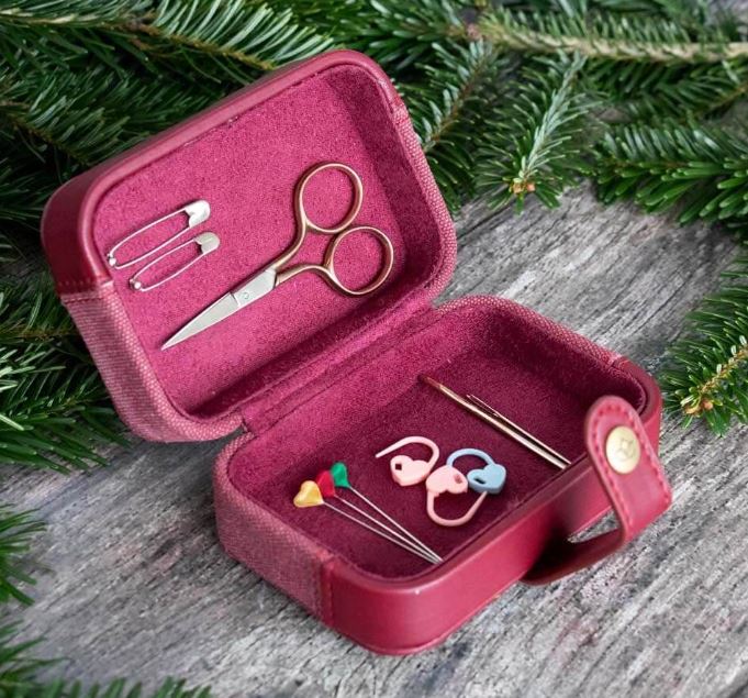 Della Q Buddy case 12.7x8.9x5.1cm
