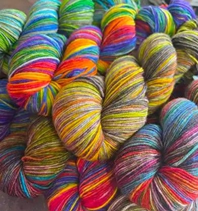 Urth Yarn Uneek Fingering - 400m / 100g